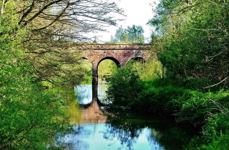 A photograph of the viaduct over the River Thames at Twyford