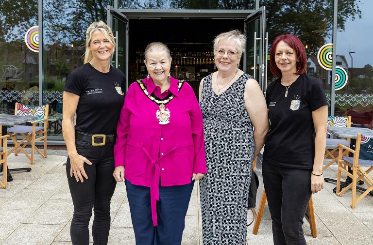 Susannah Stewart (Owner), Borough Mayor Cllr Beth Rowland, Karen Machin and Caroline Catawiec (team leader)