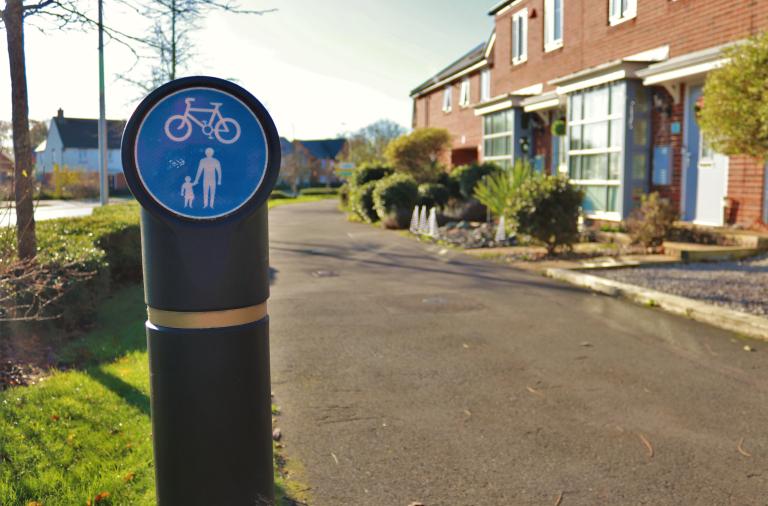 A sign showing a section of shared footway and cycleway on William Heelas Way, part of the South Wokingham Distributor Road