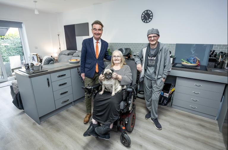 Cllr Stephen Conway meets residents at their new homes at Gorse Ride