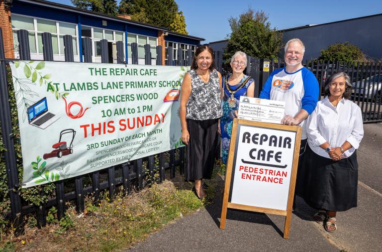 (L-R) Billie Bacha (Chair of Lambs Lane Repair Café), The Borough Mayor Cllr Carol Jewell,Jason McMahon (Building for the Future- Fundraising Manager) and Angela Chandler (Treasurer- Lambs Lane Repair Café)