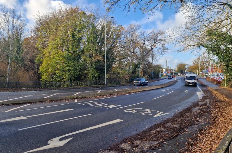 view from the roundabout towards Winnersh, where a new two-way cycleway will start along the roundabout's northern edge