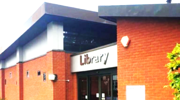 The front of Winnersh library 